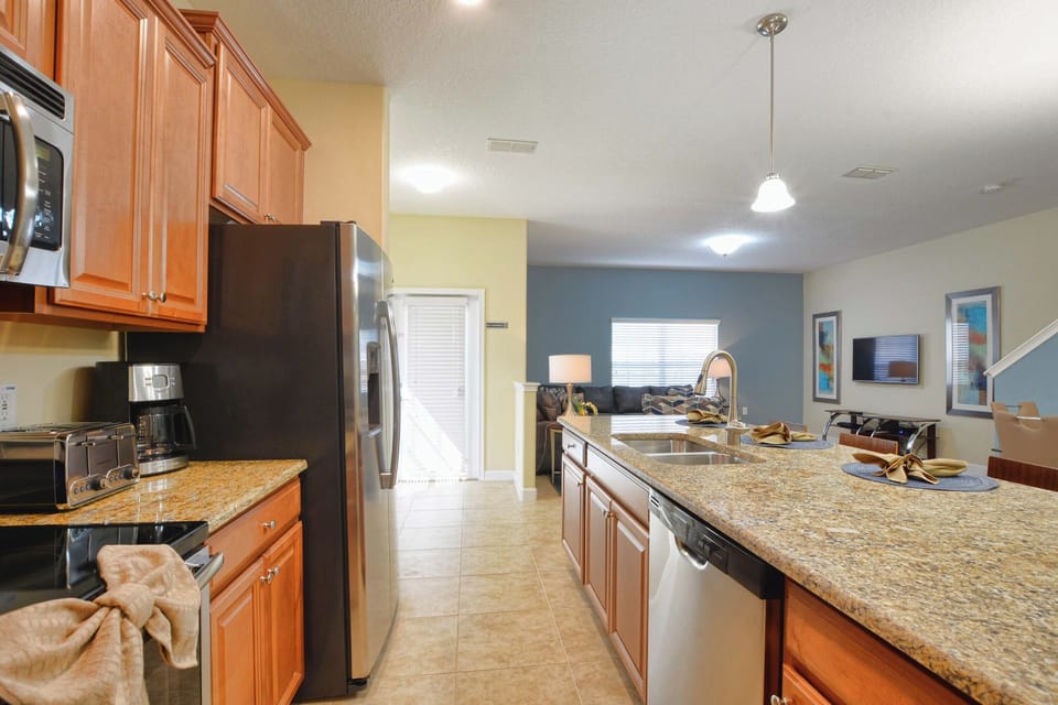 House | 5 bedrooms, high-speed internet