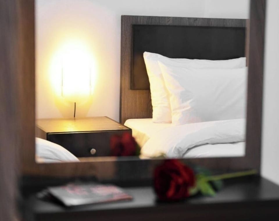 City Triple Room | Front of property