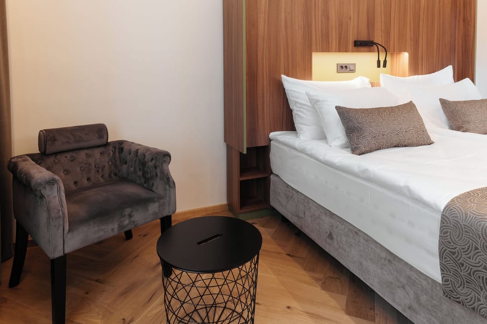 Comfort Single Room | Minibar, desk, free WiFi, bed sheets