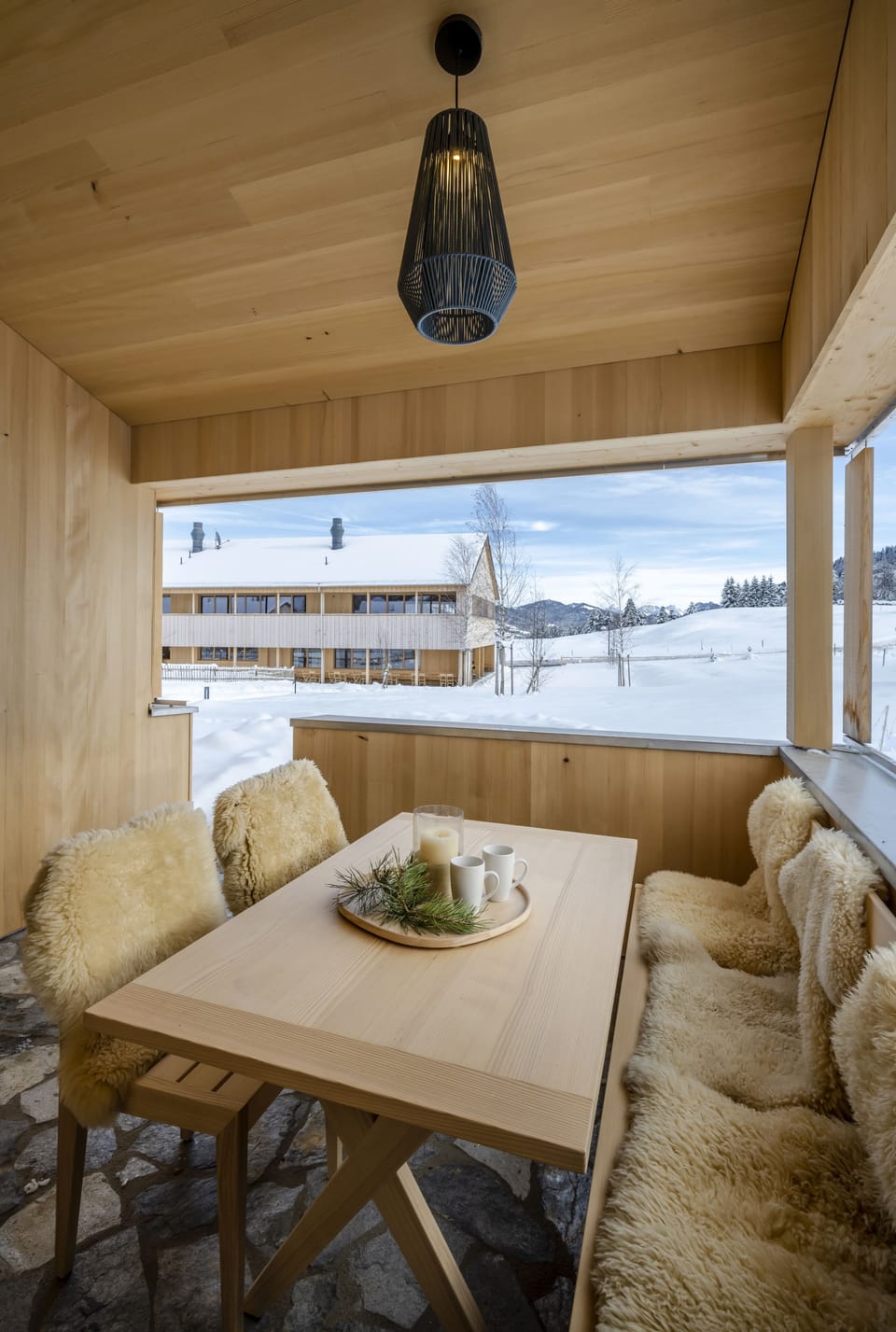 Deluxe Chalet | Hypo-allergenic bedding available, desk, laptop workspace, soundproofing