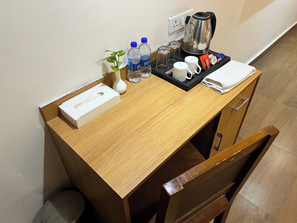 Deluxe Double Room | Desk, free WiFi, bed sheets
