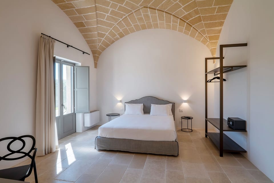 Standard Suite, Kitchenette, Garden View | Soundproofing, free WiFi, bed sheets