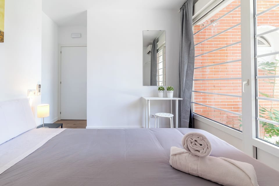 Superior Double Room, 1 Double Bed, Non Smoking, Private Bathroom | Down comforters, free WiFi