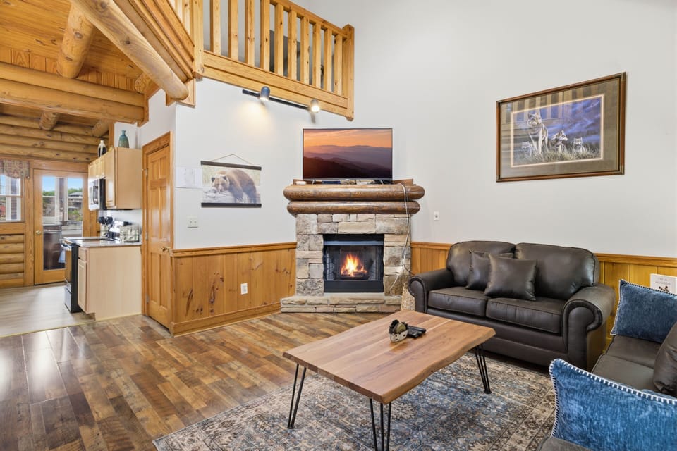 Cabin, 2 Bedrooms | Living area