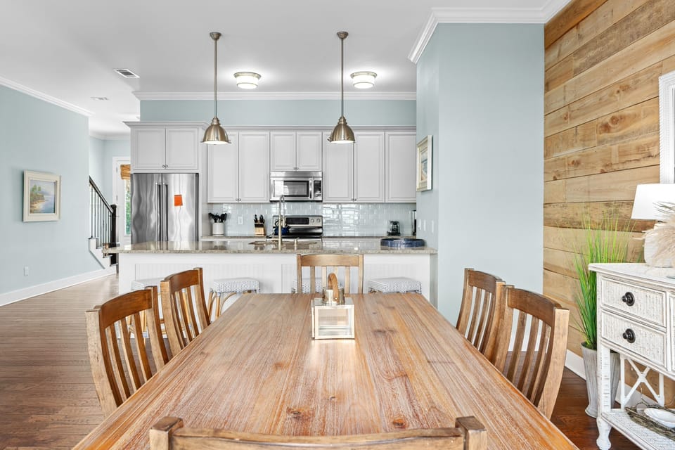 House, 4 Bedrooms | Dining