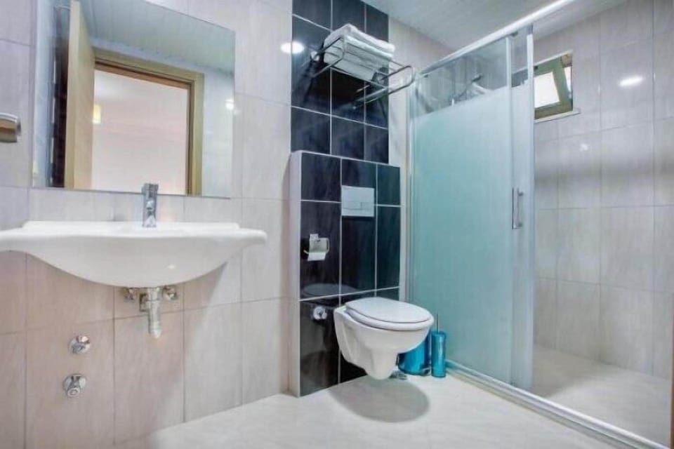 Family Room | Bathroom | Hair dryer