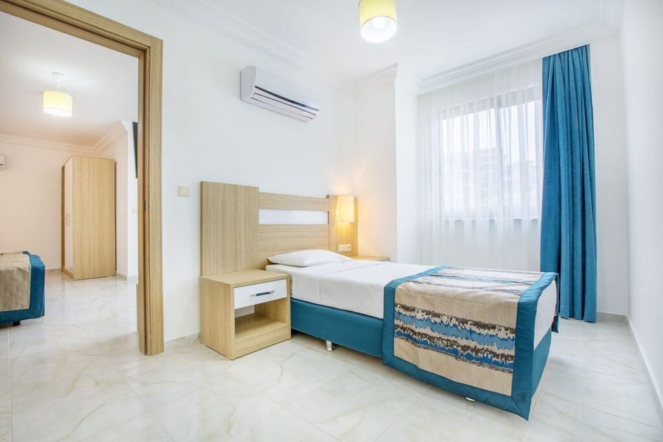 Family Room | Premium bedding, bed sheets