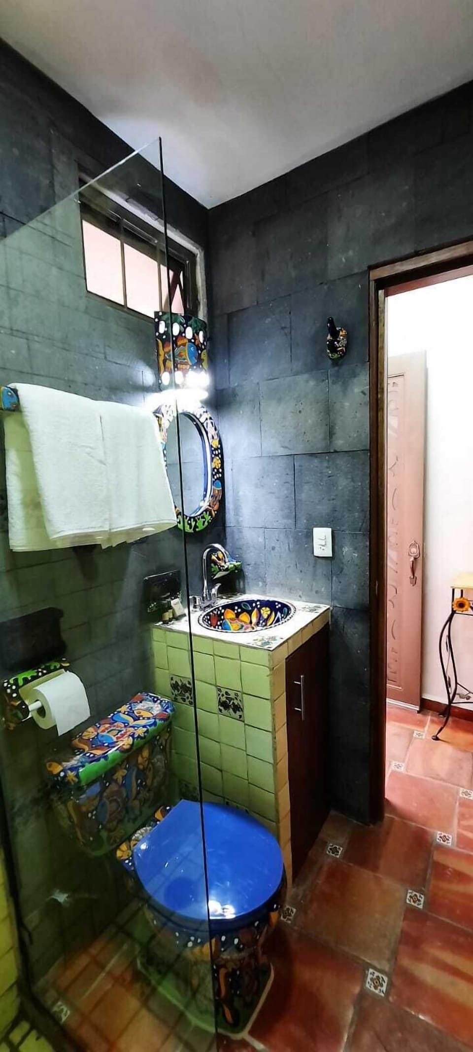Standard Room, 1 Bedroom, Ensuite | Bathroom | Shower, towels, soap, shampoo