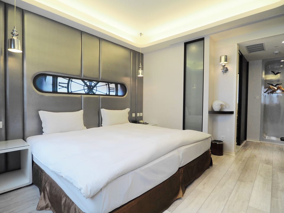 Business Room (No Parking Space) | In-room safe, desk, free WiFi, wheelchair access
