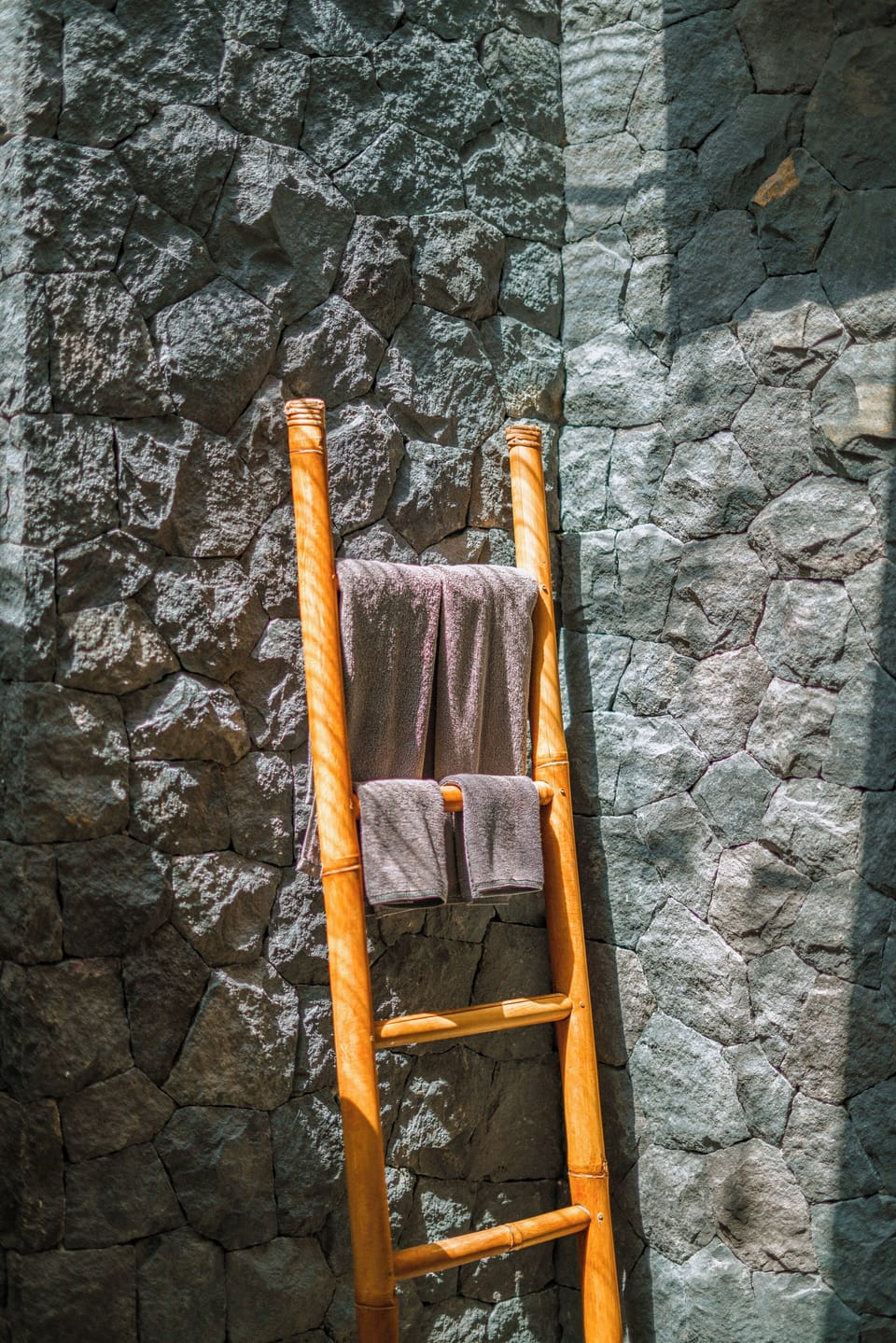 Deluxe Villa | Bathroom | Shower, hair dryer, towels