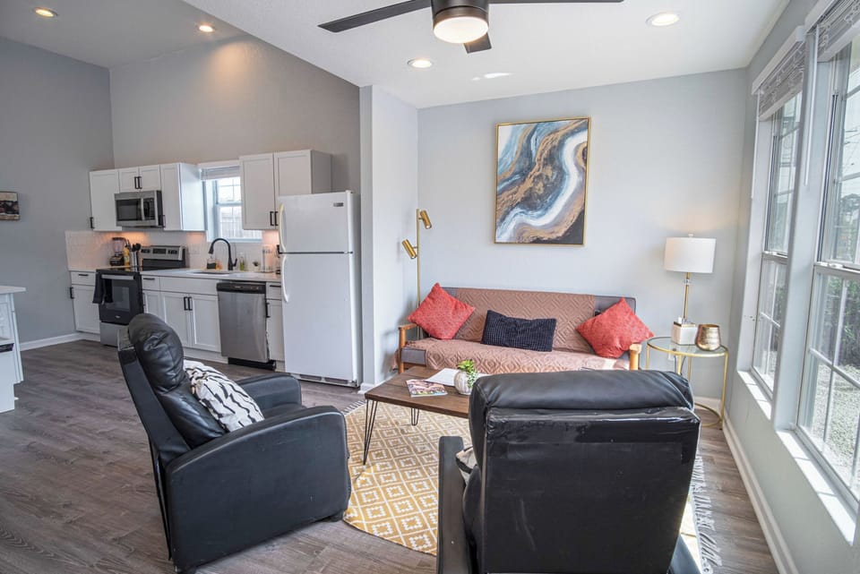 House (3 Bedrooms) | Living area | 50-inch TV with digital channels