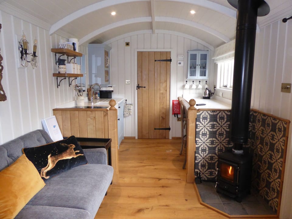 Cottage | Living area