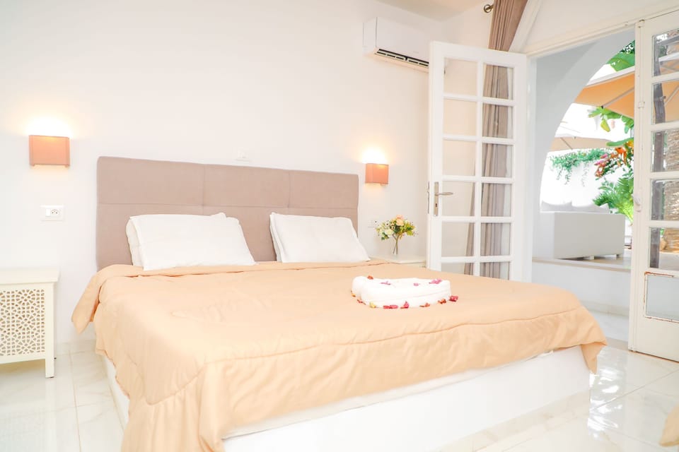 Standard Double Room | Free WiFi