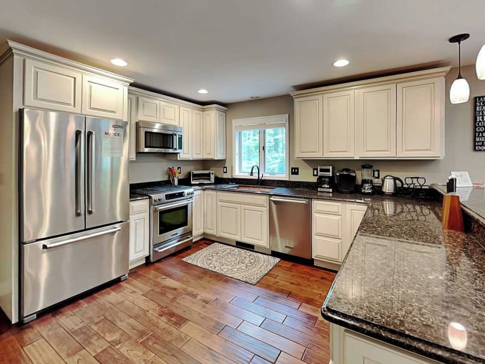 House (4 Bedrooms) | Property amenity