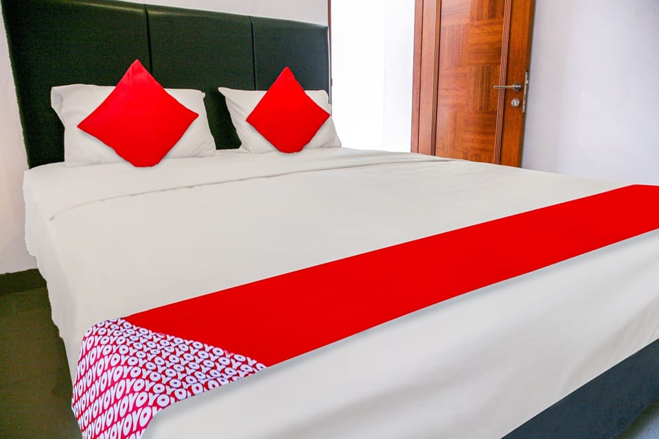 Deluxe Double Room | WiFi (free), bed sheets