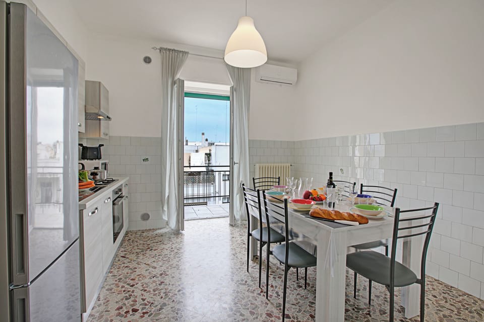 Family Apartment, 2 Bedrooms, Balcony (Casa Ojala' in the center of) | Private kitchen