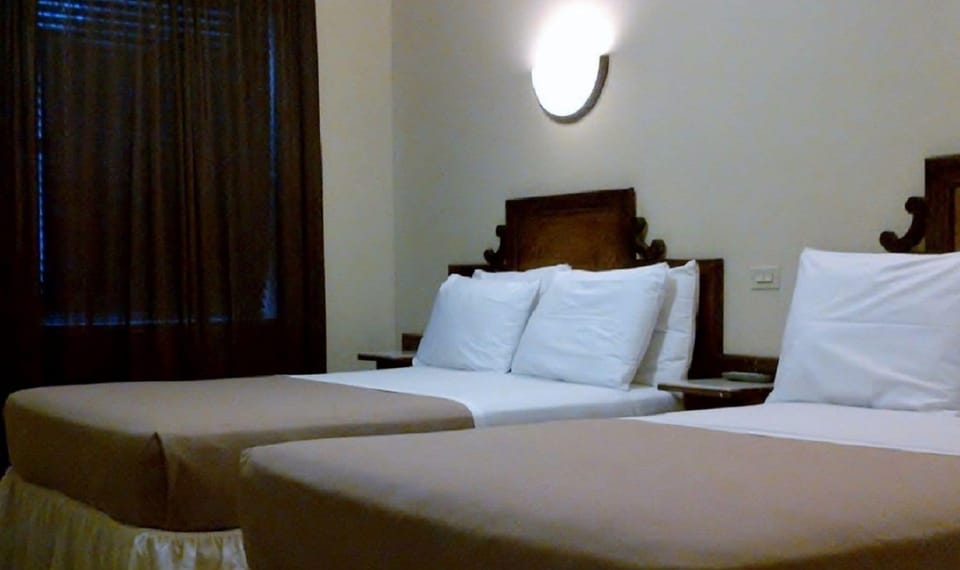 2 Full Size Beds | Free WiFi, bed sheets