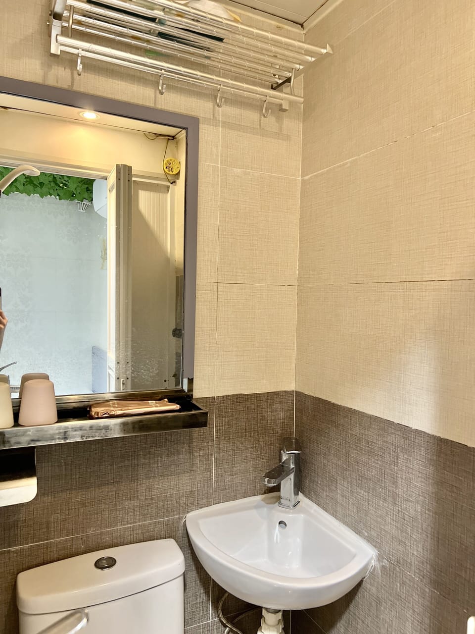 Standard Double Room | Bathroom | Hair dryer, slippers, towels, shampoo