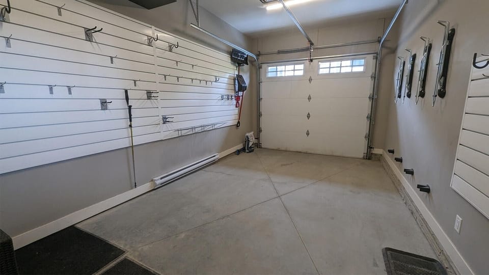 Condo, 2 Bedrooms | Interior