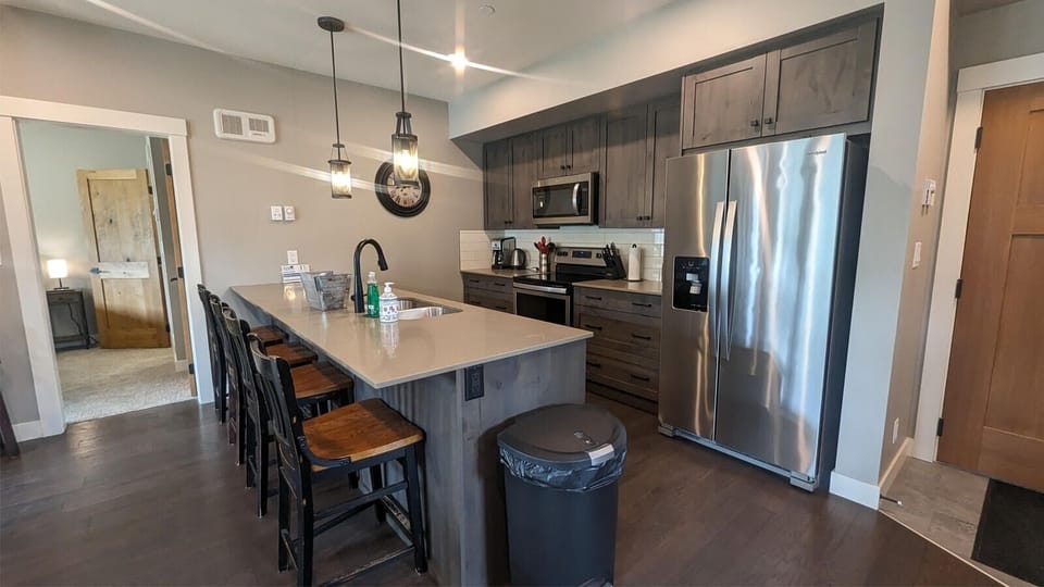 Condo, 2 Bedrooms | Private kitchen | Coffee/tea maker, fridge, oven, toaster