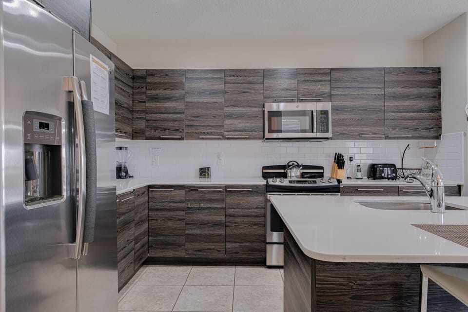 Townhome, 3 Bedrooms | Private kitchen | Coffee/tea maker, fridge, oven, toaster