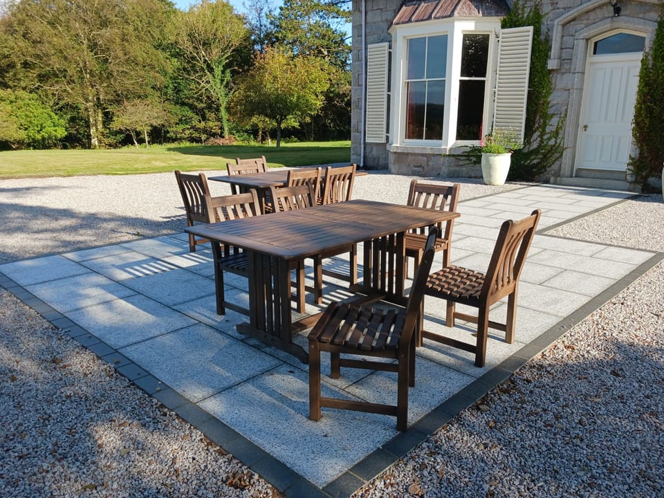 Cottage | Outdoor dining