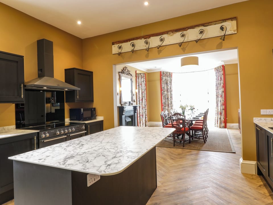 Fridge, dishwasher, electric kettle, toaster