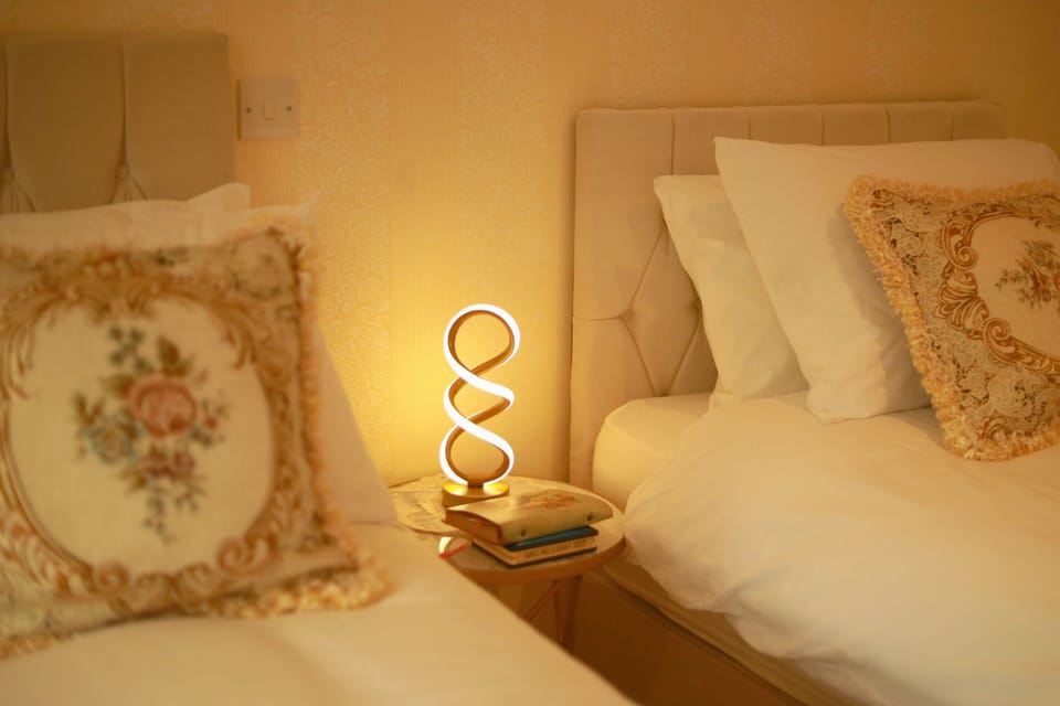 Superior Twin Room, Ensuite, Garden View | Down comforters, desk, laptop workspace, soundproofing