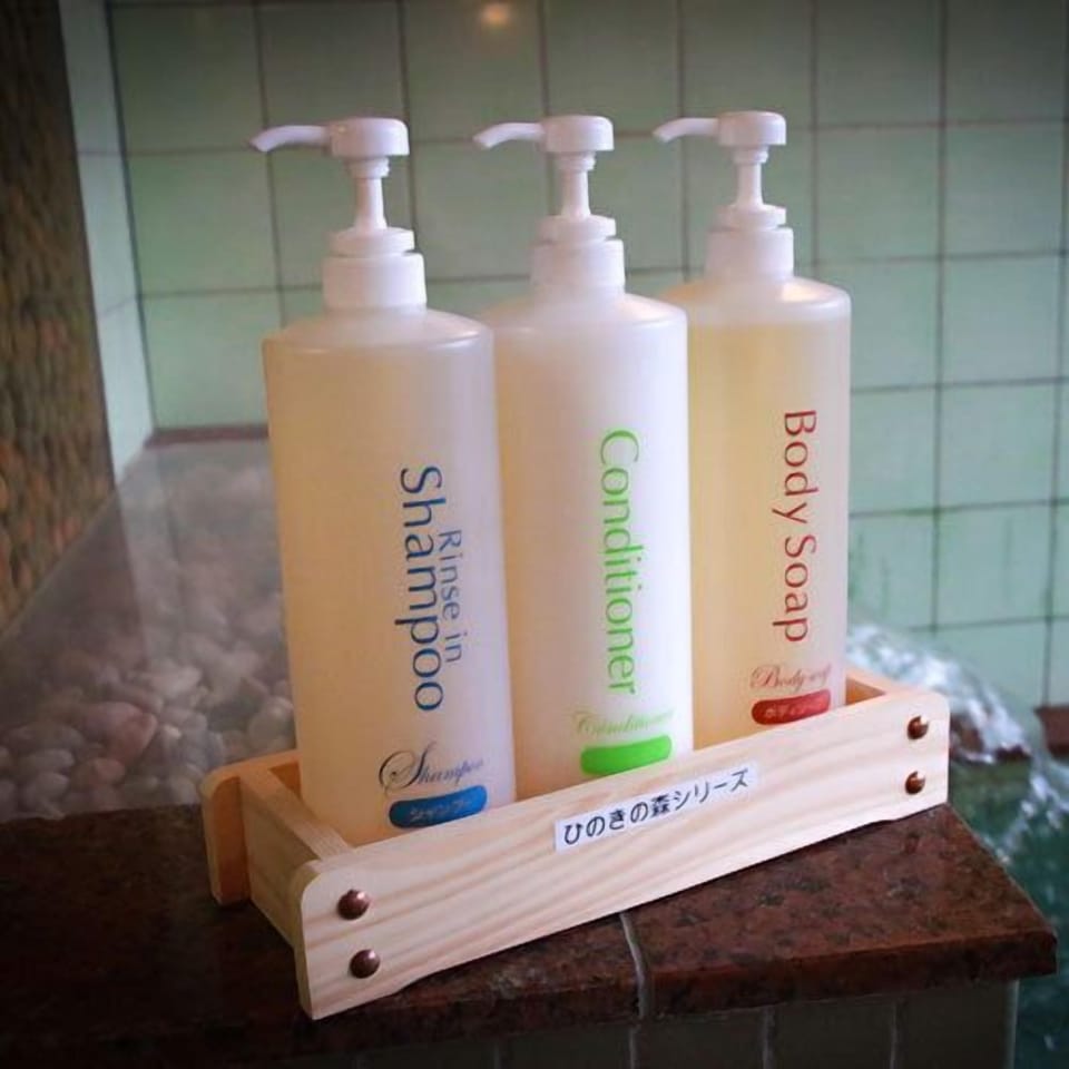 Bathroom amenities