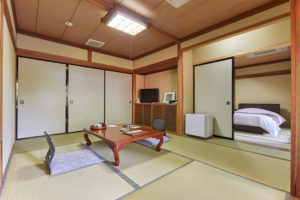 Japanese Style Room with Shared Bathroom | Down comforters, in-room safe, WiFi (free), bed sheets