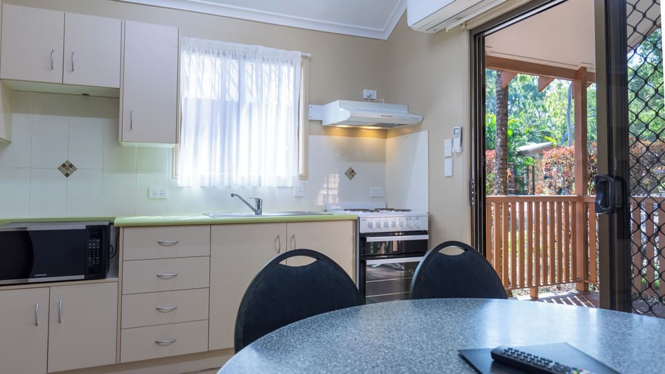 Fridge, microwave, stovetop, electric kettle