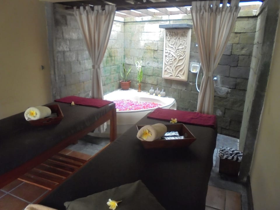 Hot tub, body treatments, body scrubs, facials, manicures and pedicures