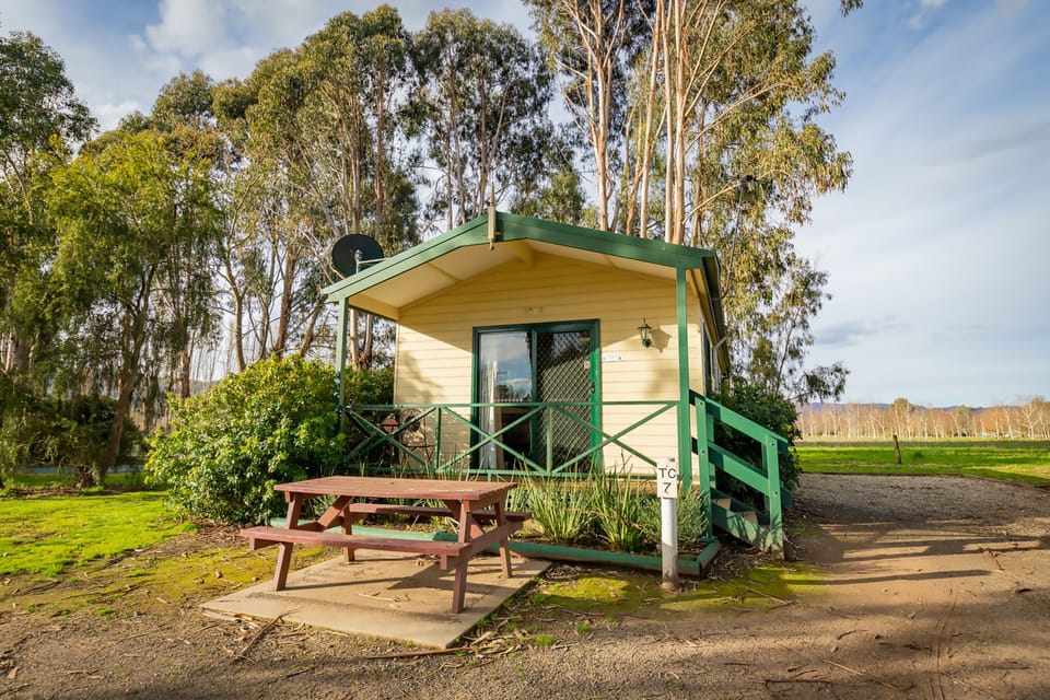 BIG4 Breeze Holiday Parks - Eildon Campground/ 
RV Resort in Eildon