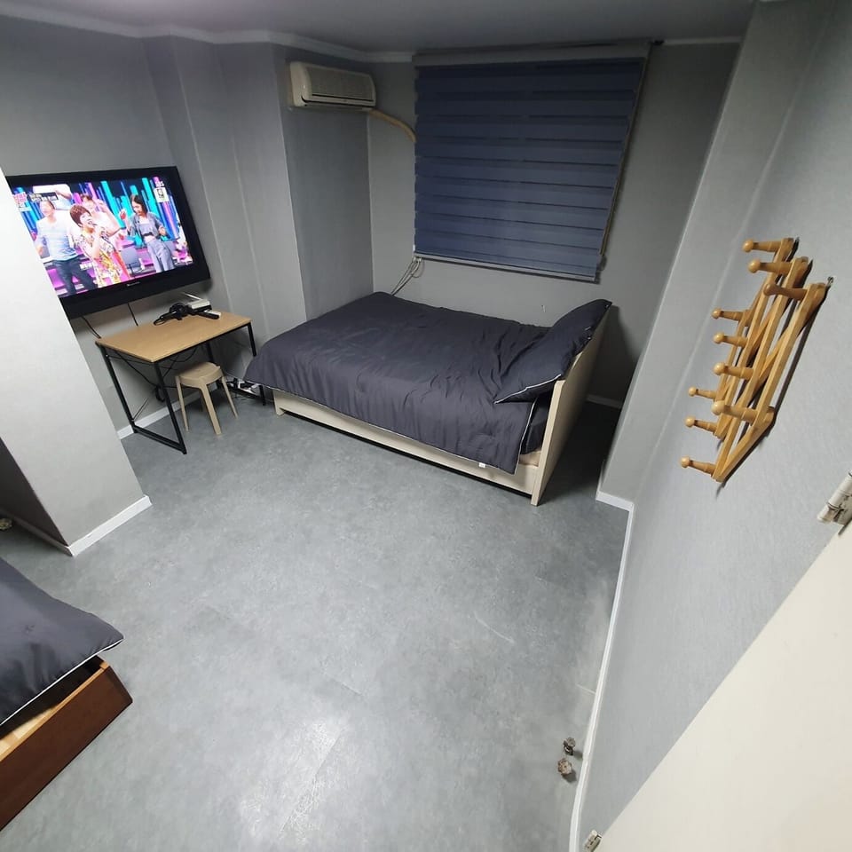 Deluxe Quadruple Room, 2 Double Beds | Soundproofing, free WiFi