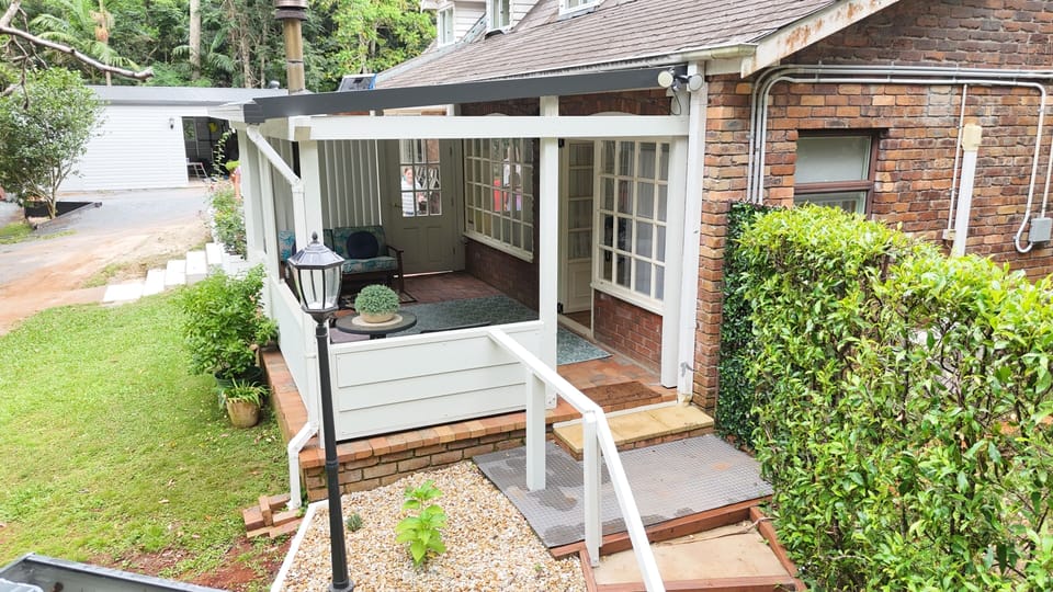 Curtis Falls Apartment Bed and Breakfast in Tamborine Mountain