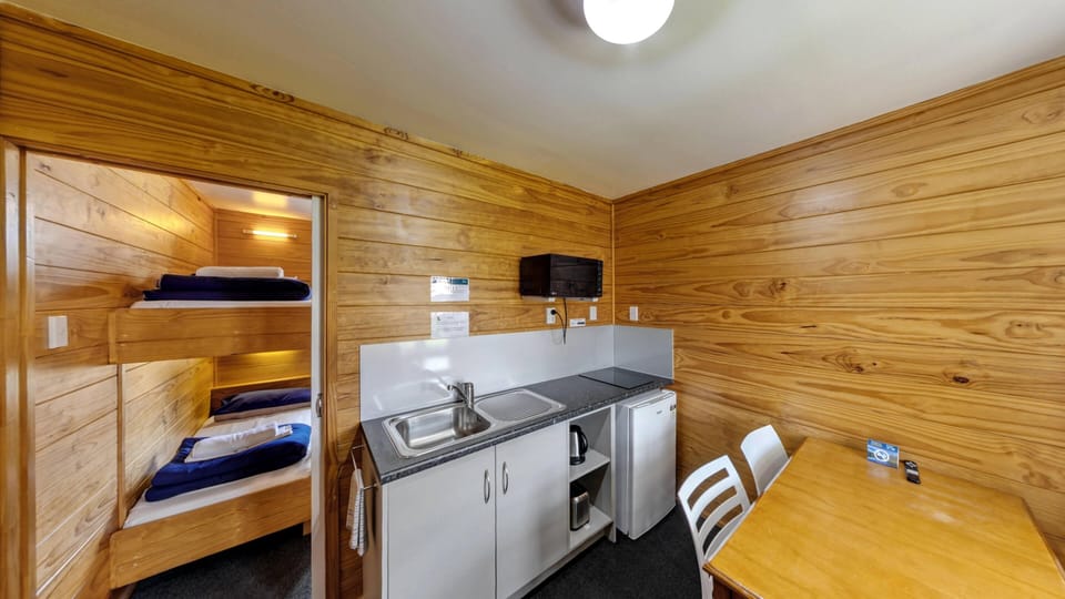 Kitchen Cabin - 4 Berth | Private kitchen