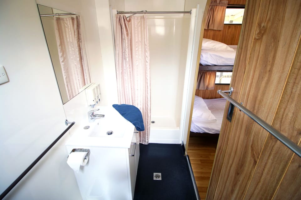 Brownhill Creek Tourist Park Cabin in Adelaide