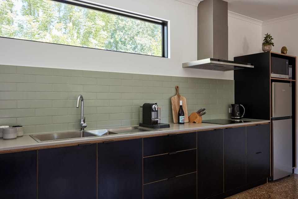 Apartment 6-Boutique Apartment 1 Bedroom | Private kitchen | Full-size fridge, microwave, stovetop, espresso maker