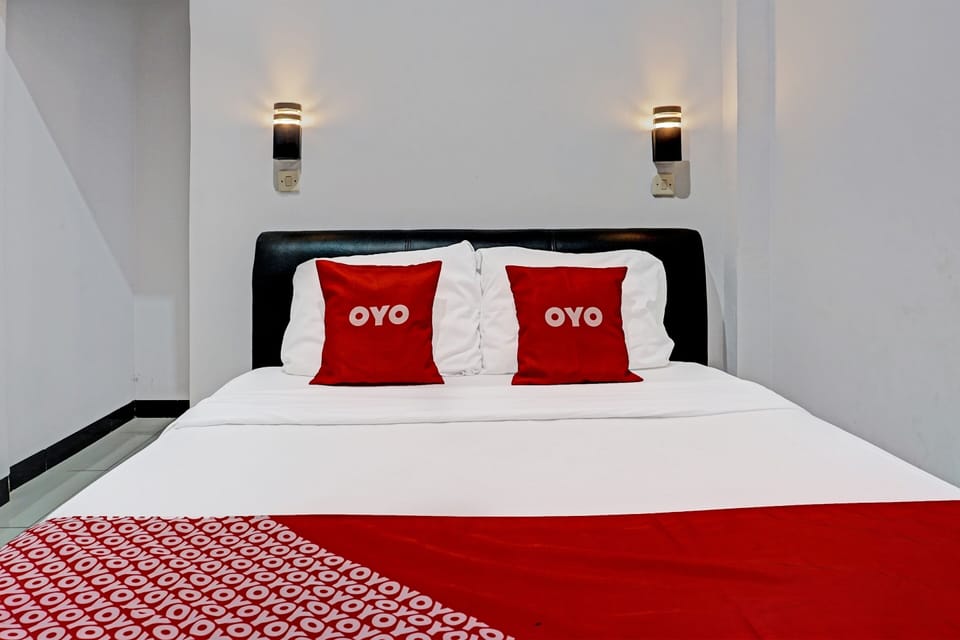Standard Double Room | Desk, laptop workspace, free WiFi, bed sheets