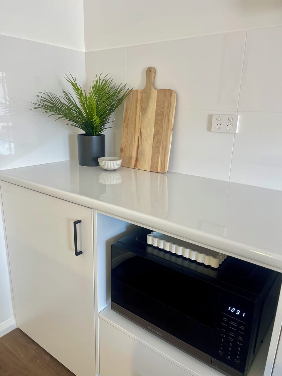 Twin Room | In-room safe, iron/ironing board, WiFi (free), bed sheets
