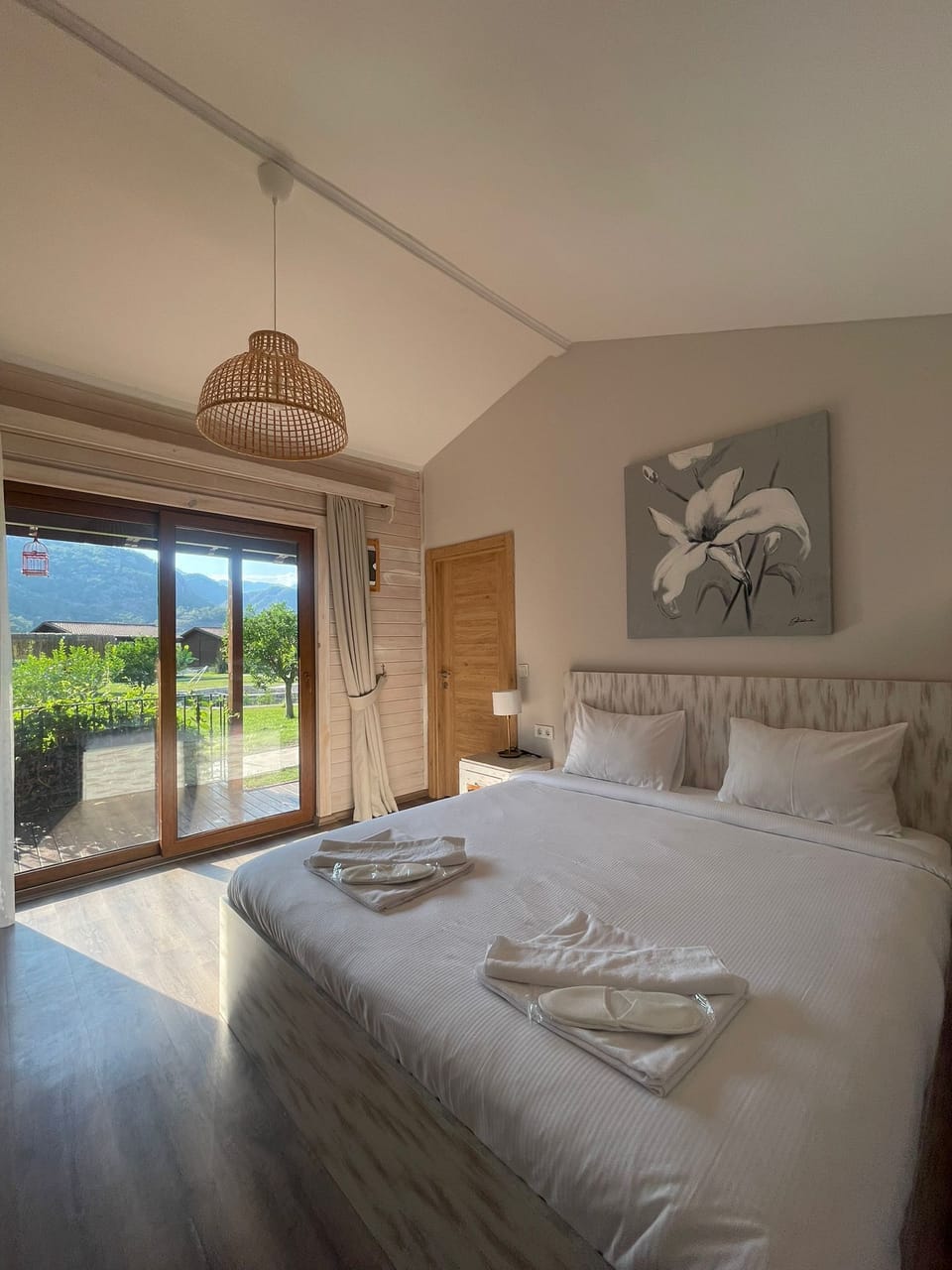 Deluxe Bungalow, 2 Bedrooms, Mountain View | Egyptian cotton sheets, premium bedding, memory foam beds, in-room safe