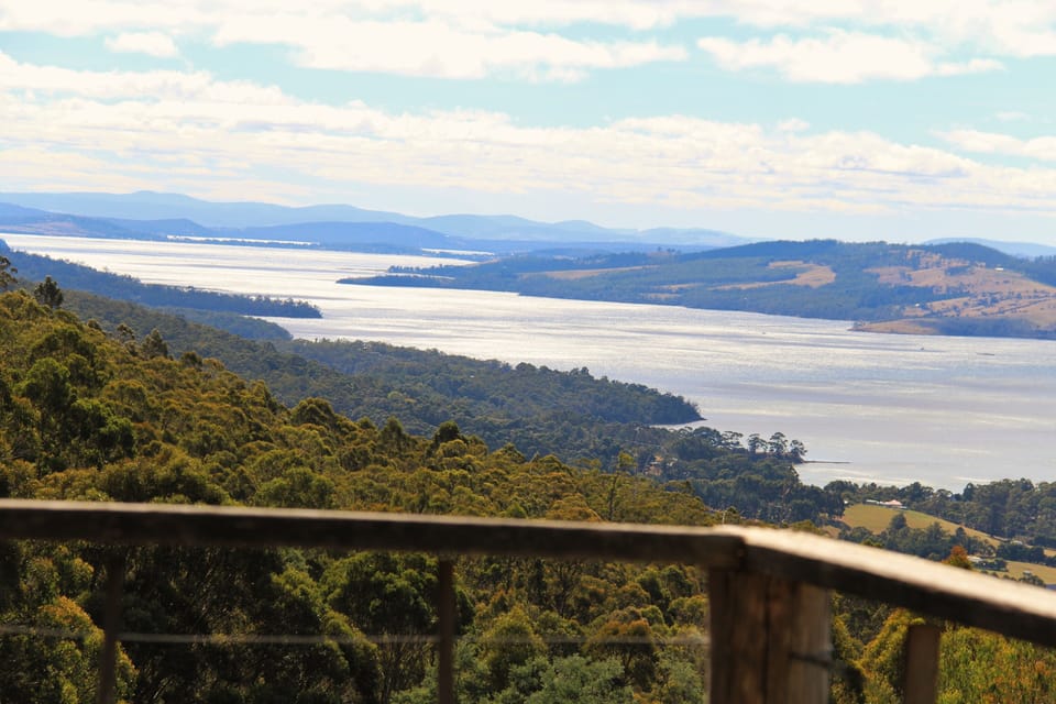 Peppermint Ridge Retreat Hotel in Tasmania