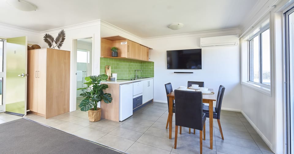 Deluxe Studio, Kitchen, Ocean View | Private kitchen | Coffee/tea maker, fridge, microwave, stovetop