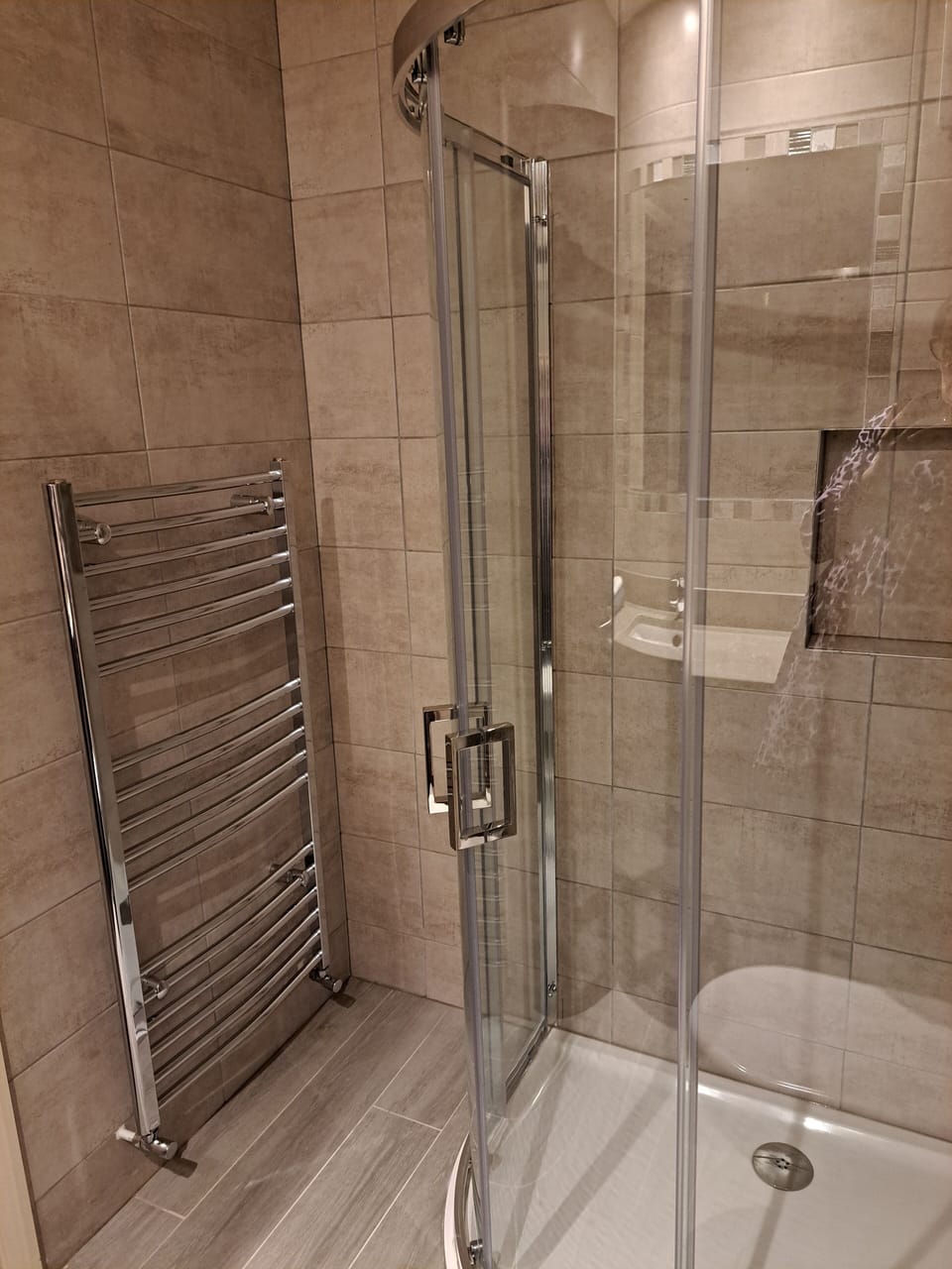 Classic Room, 2 Bedrooms, Non Smoking | Bathroom | Free toiletries, towels, soap, toilet paper