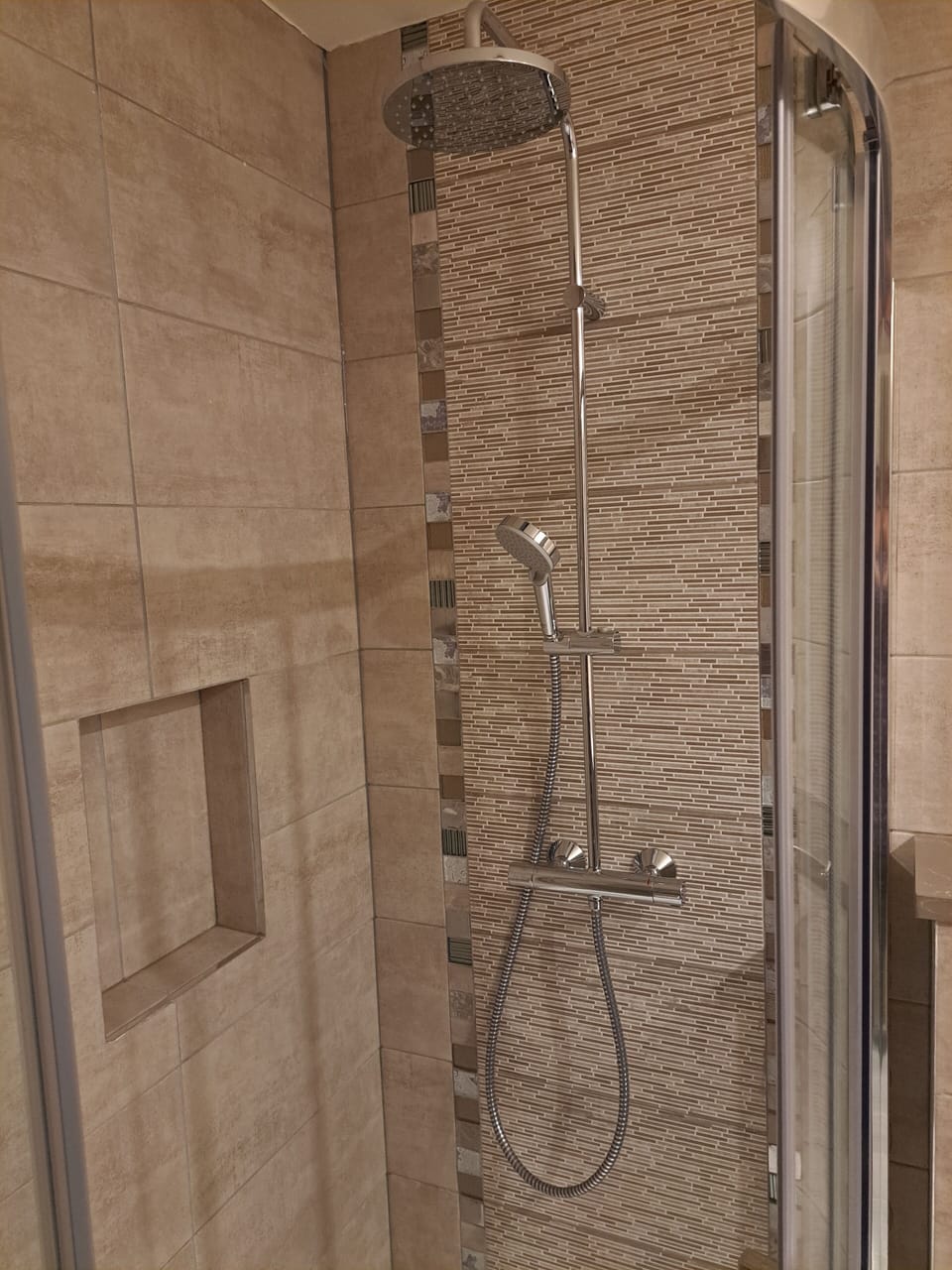 Classic Room, 2 Bedrooms, Non Smoking | Bathroom | Free toiletries, towels, soap, toilet paper
