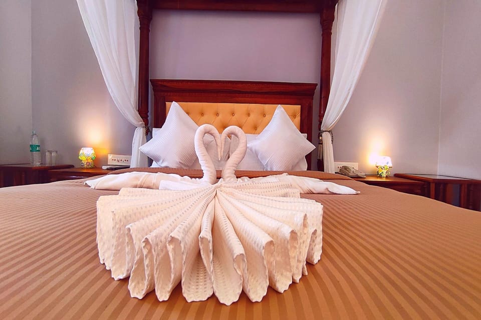 Desk, bed sheets