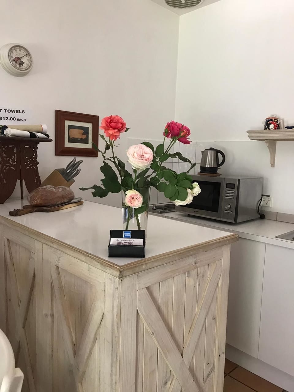 Cottage, 1 Bedroom | Private kitchen | Fridge, microwave, stovetop, coffee/tea maker