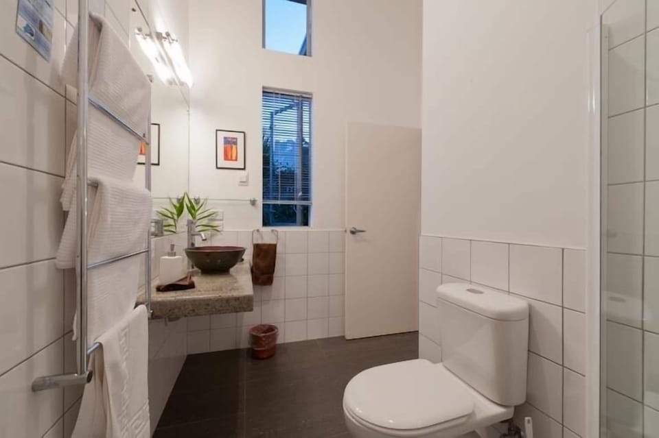 Shower, free toiletries, hair dryer, bathrobes