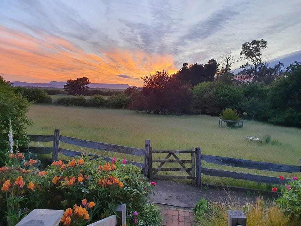 Gardener Historic Cottage | Mountain view