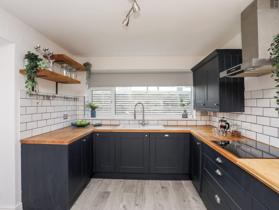 Fridge, dishwasher, electric kettle, toaster
